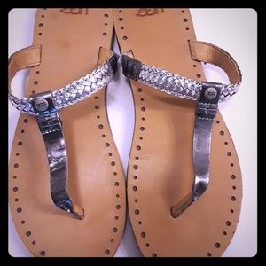UGG sandals SIZE 9